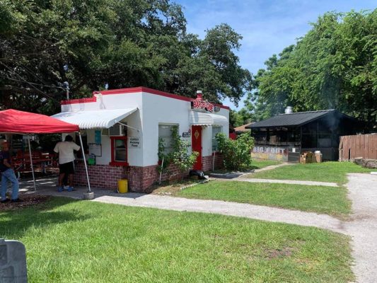 outside view of Eli's BBQ